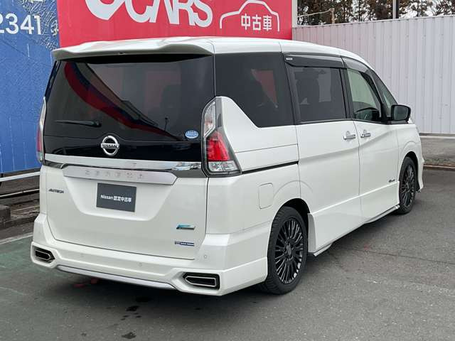 セレナ2.0 AUTECH スポーツスペック