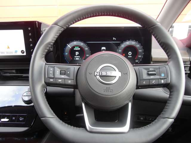 セレナ1.4 e-4ORCE ハイウェイスターV 4WD