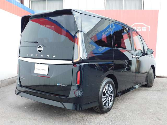 セレナ1.4 e-POWER ハイウェイスターV