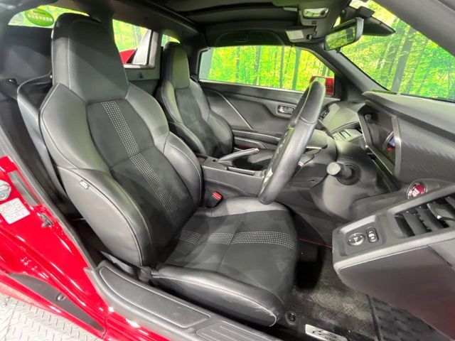 �y�n�[�t���U�[�V�[�g�z�������ƍ���S�n�𗼗������l�C�̃V�[�g���w�ʁE���ʂ̃t�@�u���b�N�f�ނ́A�ʋC���̗ǂ��⊊��ɂ����ɗD��Ă��܂��B�C���╞���ɍ��E���ꂸ���K�ɂ���肢�������܂��B