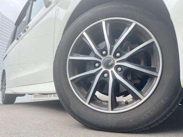 �y16�C���`�A���~�z�C�[���z�O�ςɃ}�b�`�����A���~�z�C�[���𑕒����Ă���܂��B�e��A���~�z�C�[����A�X�^�b�h���X�^�C�����戵�����Ă���܂��B���񂲑��k����������