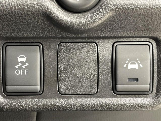 �y�C���e���W�F���gLI�z���s���̎Ԑ�����͂ݏo�������Ȏ��A�x�����Ƌ��ɃX�e�A�����O�ƃu���[�L�𐧌䂵�A�Ԑ����𑖍s����l�ɃA�V�X�g�B�����S�ȉ^�]���T�|�[�g���Ă���܂�!