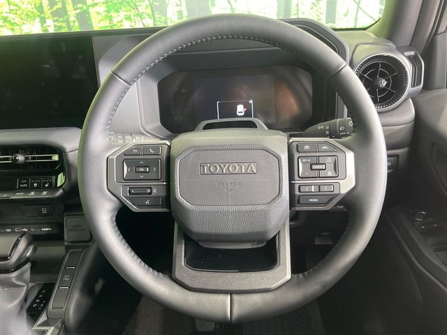 �y�����v�����X�e�A�����O�z�㎿�Ȋv���g�p���邱�ƂŁA��ɂ����������݂ƂĂ��^�]���₷���n���h���ł���