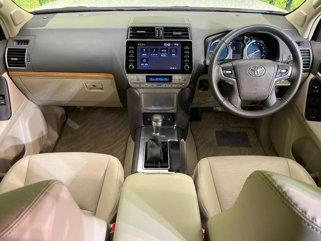 グループ総在庫数約30,000台!!全国の系列店からメーカー・車種問わずご紹介出来るので、あなたにピッタリのお車が見つかるはずです♪まずはお問い合わせ下さい☆