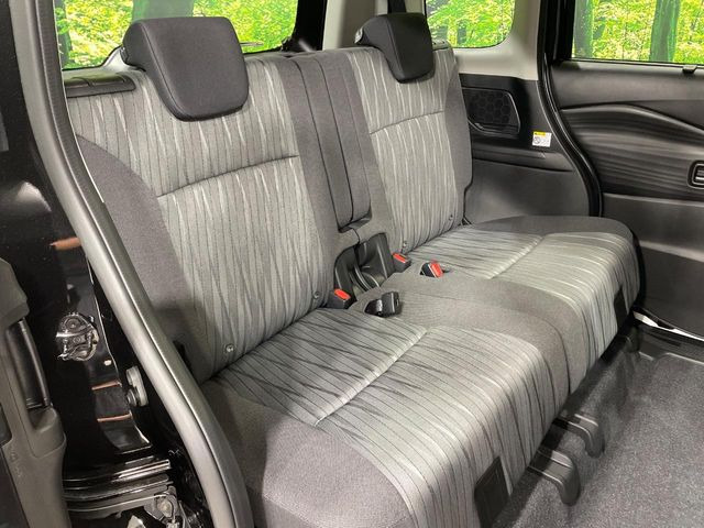 ���i���ȃI���W�i���t���A�}�b�g���I�v�V�����ɂĂ��p�ӂ��Ă���܂��B���D���ȃf�U�C����J���[�����Ԃɍ��킹�đI��ł����������Ƃ��ł��܂���