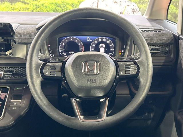 �y�����v�����X�e�A�����O�z�㎿�Ȋv���g�p���邱�ƂŁA��ɂ����������݂ƂĂ��^�]���₷���n���h���ł���