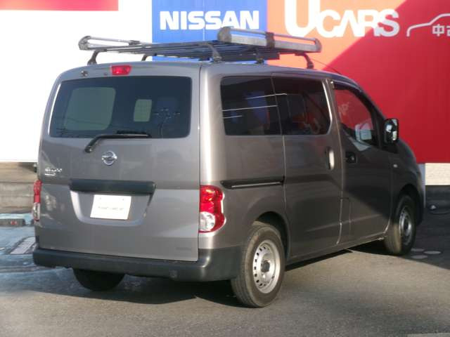 NV200バネットバン1.6 DX