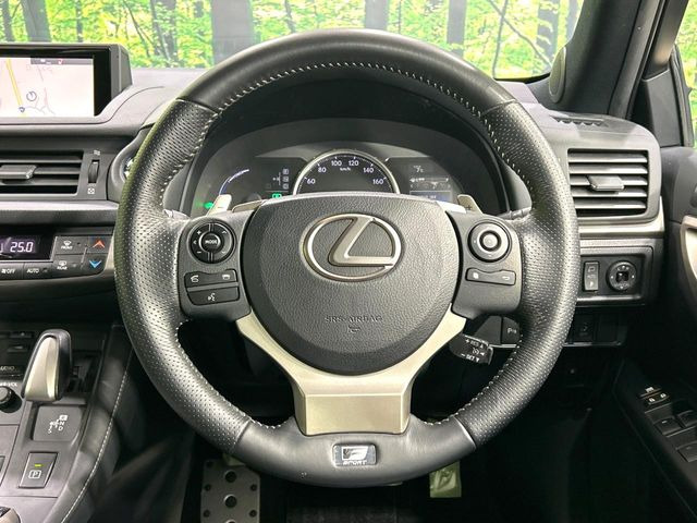 �y�����v�����X�e�A�����O�z�㎿�Ȋv���g�p���邱�ƂŁA��ɂ����������݂ƂĂ��^�]���₷���n���h���ł���