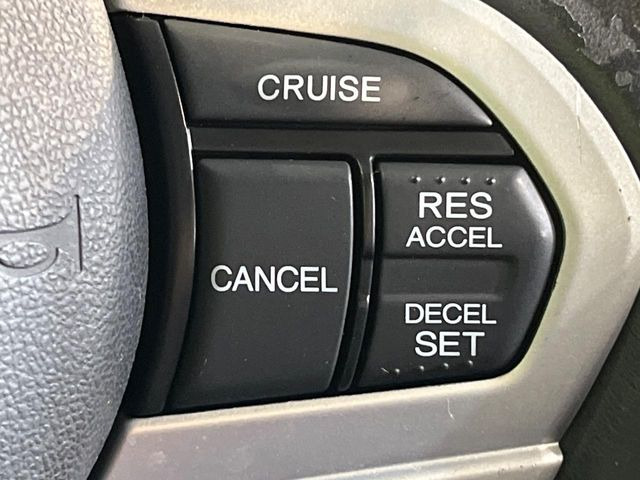 �y�N���[�Y�R���g���[���z�������H�����N���N���s�B�A�N�Z���𗣂��Ă���葬�x�ő��s���ł��A�������^�]���̕��S���y��!�����E�������ȒP�ȃX�C�b�`����Œ����ł��܂��B