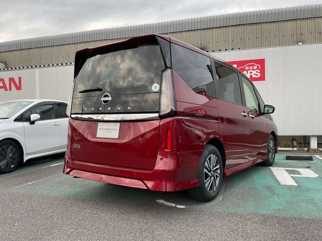 セレナ2.0 ハイウェイスターV