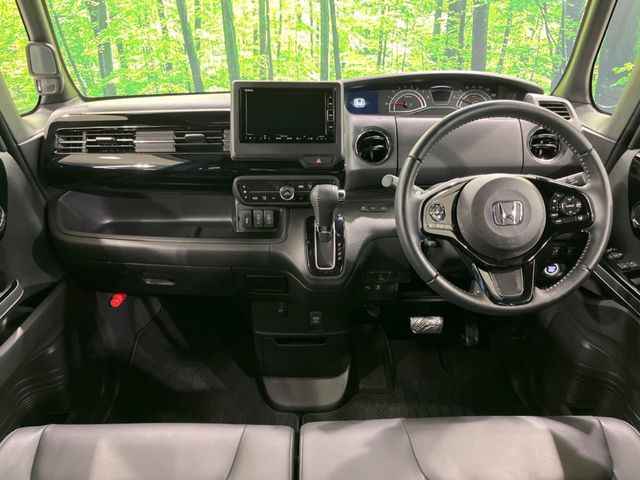 N-BOXカスタムL ターボ