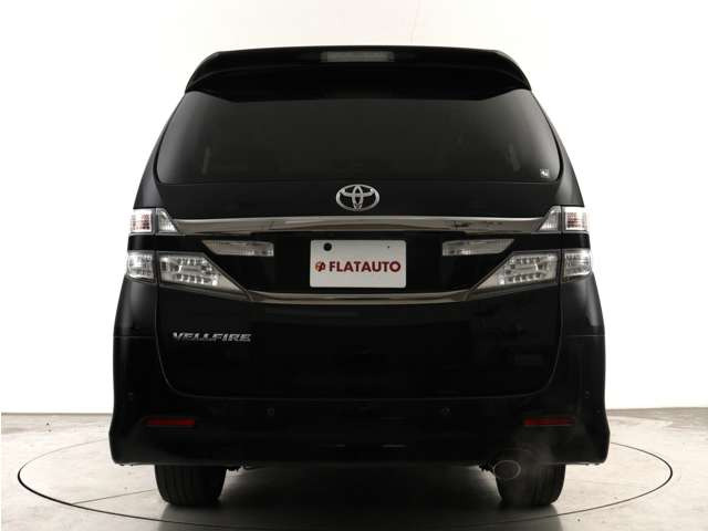 前後ドライブレコーダーもお取り付けできます!安心安全なカーライフには必需品ですね!