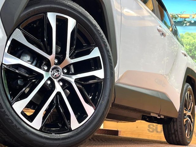 �y�����I�v�V����20�C���`�A���~�z�C�[���z�����I�v�V�����z�C�[���𑕒��B���s���\�̌���ɉ����A�O�ς����X�^�C���b�V���ɂȂ��Ă��܂��B