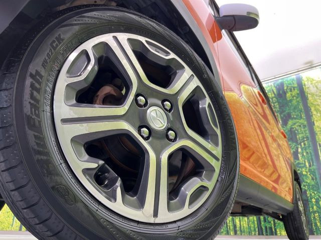 �y����15�C���`�A���~�z�C�[���z�O�ςɃ}�b�`���������A���~�z�C�[���𑕒����Ă���܂��B�e��ЊO�A���~�z�C�[����A�X�^�b�h���X�^�C�����戵�����Ă���܂��B���񂲑��k����������