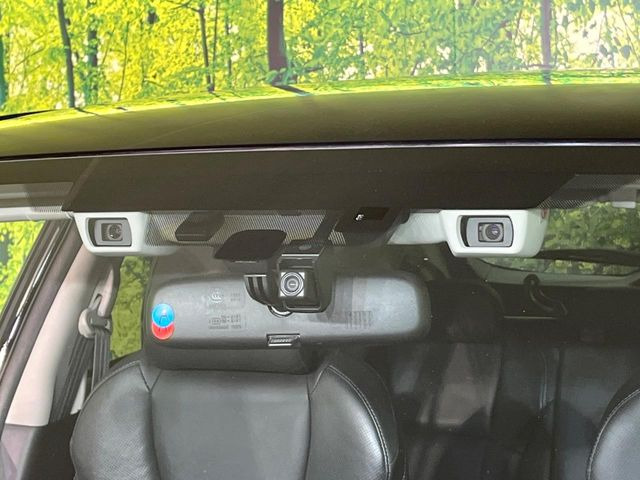 �y�A�C�T�C�gVer3�z�O���̎ԗ��������m���A�Փ˂������Ȏ��͌x��Œ��ӂ𑣂��A�u���[�L�𓥂ޗ͂��T�|�[�g�B�u���[�L�𓥂߂Ȃ������ꍇ�͏Փ˔�Q�y���u���[�L���쓮�A�Փˉ�����T�|�[�g���܂��B