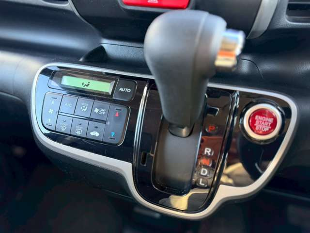 �C�ɂȂ邨�Ԃ�����܂�����E�̓d�b�ԍ����璼�ڂ��X�ɂ��₢���킹���������B�x�����@����ԗ����A��Ԃ܂łȂ�ł������������Ē����܂��B�X�^�b�t�ꓯ���A�����҂����Ă���܂��B