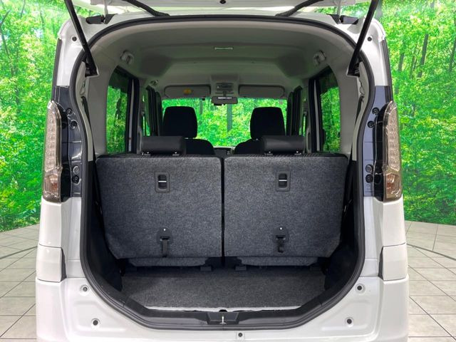 ���i�̂���������ʋ΁A���}���ɏ\���ȉ׎��X�y�[�X���m�ۂ��Ă���܂��B�Z�J���h�V�[�g��|���ƁA�傫�ȉו��̐ύڂ��\�ł���