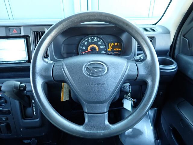 �X�e�A�����O�͂ƂĂ����ꂢ�ȏ�Ԃł��B