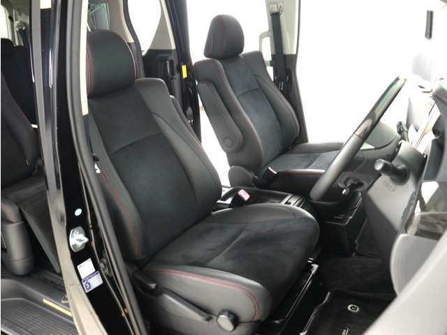 追加のお写真や動画など、メールやLINEでお送りできます!気になる点があればどんなことでも専門スタッフまでお申し付けください♪迅速にご対応させて頂きます!