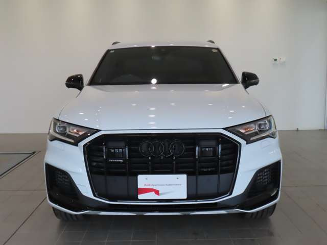 Q755 TFSI クワトロ Sライン 4WD