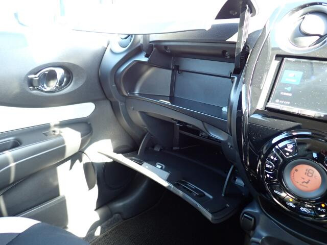 ���[�����Ղ�O���[�u�{�b�N�X�B