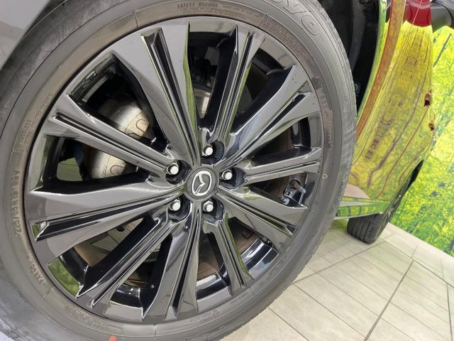 �y����19�C���`�A���~�z�C�[���z�O�ςɃ}�b�`���������A���~�z�C�[���𑕒����Ă���܂��B�e��ЊO�A���~�z�C�[����A�X�^�b�h���X�^�C�����戵�����Ă���܂��B���񂲑��k����������