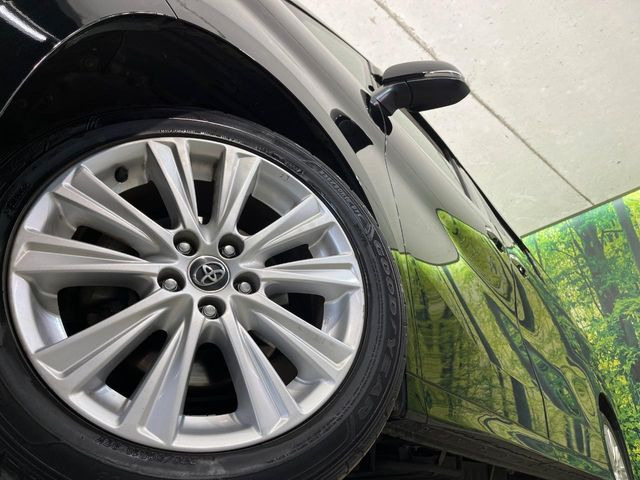 �y����18�C���`�A���~�z�C�[���z�O�ςɃ}�b�`���������A���~�z�C�[���𑕒����Ă���܂��B�e��ЊO�A���~�z�C�[����A�X�^�b�h���X�^�C�����戵�����Ă���܂��B���񂲑��k����������