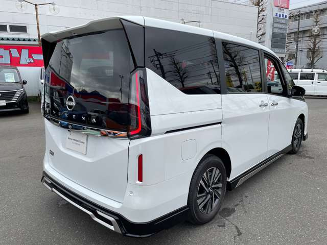 セレナ2.0 ハイウェイスターV