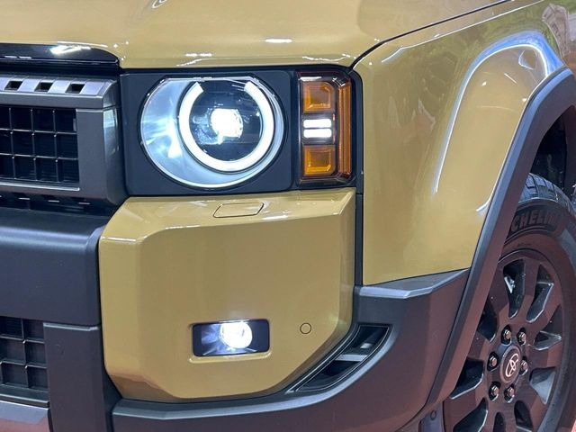 �yLED�w�b�h���C�g�z���V����ԑ��s�����ǍD�Ȏ��E���m�ۂ����S���ĉ^�]�ł��鍂�P�xLED�w�b�h���C�g�𑕔�!�_�����x�������A����d�͂��}�����Ă��܂��B