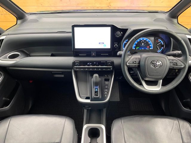 ヴォクシー1.8 ハイブリッド S-Z