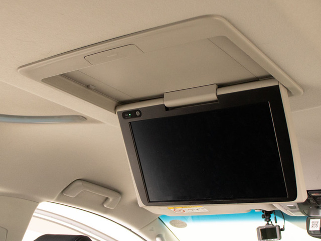 ★フリップダウンモニター★後席の方もDVD等をお楽しみいただけます!