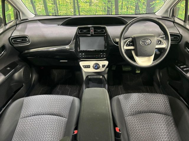 プリウス1.8 S セーフティ プラス