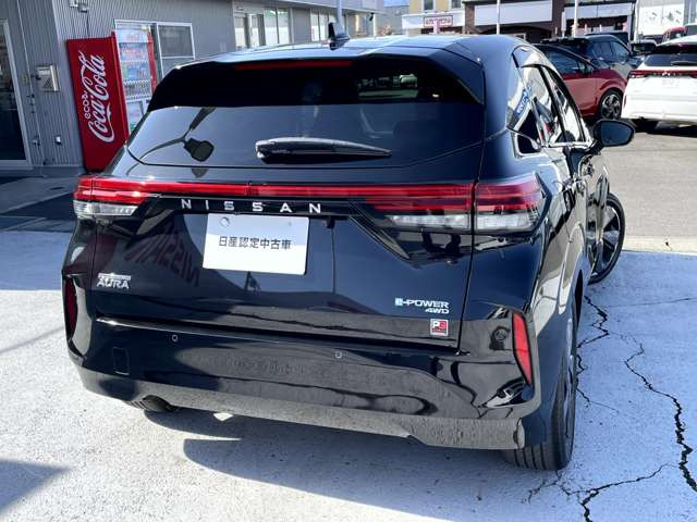 ノートオーラ1.2 G FOUR レザーエディション 4WD