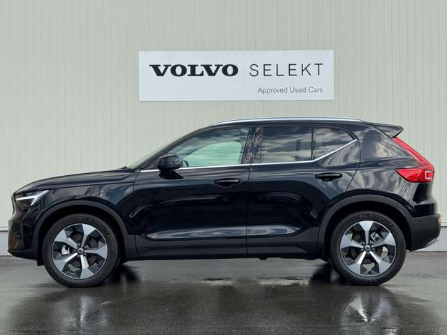 XC40ウルトラ B4 AWD 4WD