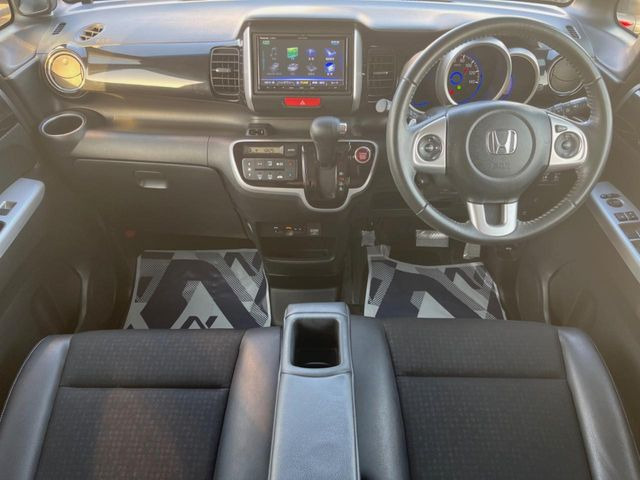 N-BOXカスタムG ターボ Lパッケージ