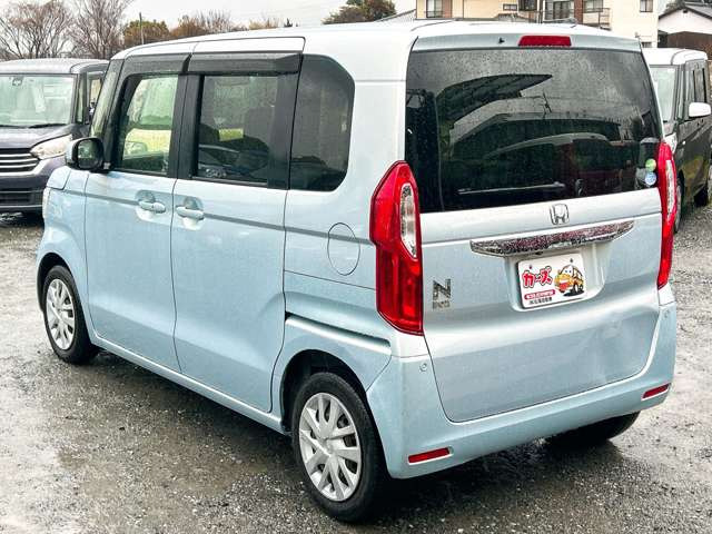 ���X�ł͌y�����Ԃ��畁�ʎԂ܂ŕ��L���I�[�����[�J�[�̎Ԏ�E�F�E�O���[�h��L�x�ɑ����Ă���܂��B