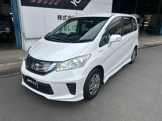 フリードハイブリッド1.5 ジャストセレクション+