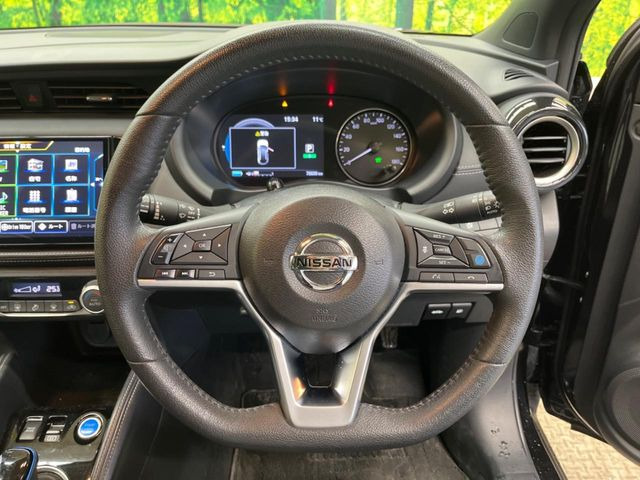 �y�C���e���W�F���g�G�}�[�W�F���V�[�u���[�L�z�t�����g�J�����őO���̎ԗ�����s�҂����m�B�Փ˂������Ȏ��͏Փ˔�Q�y���u���[�L���쓮�A�Փˉ�����T�|�[�g�B�����S�Ƀh���C�u�����y���݂��������܂��B