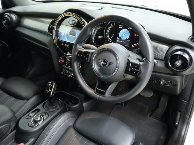 ミニクーパー S レゾリュート エディション DCT