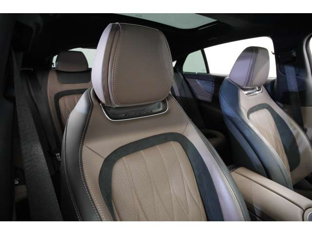 �g�����t�u���E�����U�[��A�A�N�e�B�u�}���`�R���g���[���V�[�g�o�b�N�p�b�P�[�W[�O��]���I�������AMG�_�C�i�~�b�N�p�b�P�[�W�B