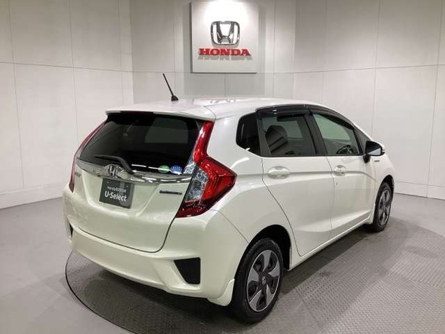 フィット1.5 ハイブリッド Lパッケージ 4WD