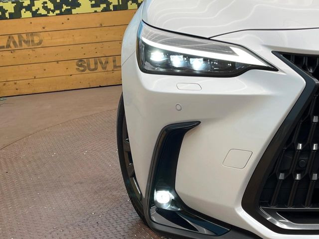 �y�O��LED�w�b�h���C�g�z�X�^�C���b�V���Ȍ����ڂ̎O��LED�w�b�h���C�g�𑕔���X�^�C�������łȂ��A��Ԃ̑��s�����E�ǍD�ň��S���Ă���肢�������܂��B