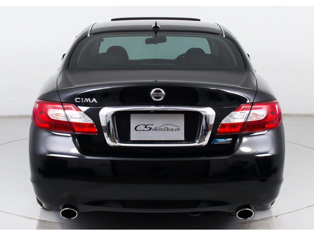 �����}���`�A���^�̃J���[�o�b�N���j�^�[���ځB�M�A���o�b�N�ɓ����Ǝ����I�ɐ؂�ւ��D����̂ł��B�N���ȃJ�����摜�ɂĎԌɓ�����T�|�[�g���Ă���܂��B����ŎԌɓ�������S�ł��ˁB