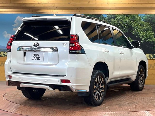 ☆全国のネクステージからお取り寄せが可能※!遠方の店舗に展示してあるクルマが気になる場合も、最寄りの店舗でご覧いただくことが可能です!是非私たちに要望をお聞かせください!※別途費用