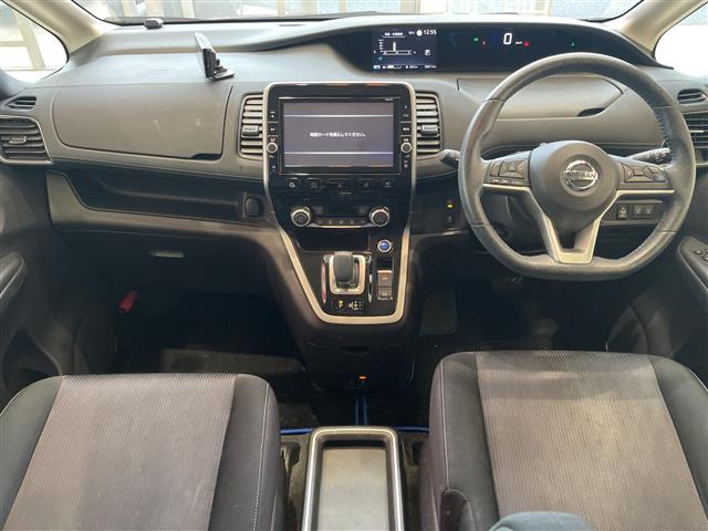 セレナ1.2 e-POWER ハイウェイスターV