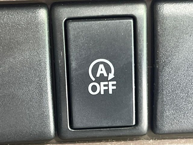 �y�A�C�h�����O�X�g�b�v�z�ԐM����a�؂Œ�Ԃ����ۂɃG���W�����~���A���ʂȔR���̏����}���܂��B�R��������ی�ɂȂ���@�\��G���W���̓u���[�L�𗣂��΍Ďn�����܂��B