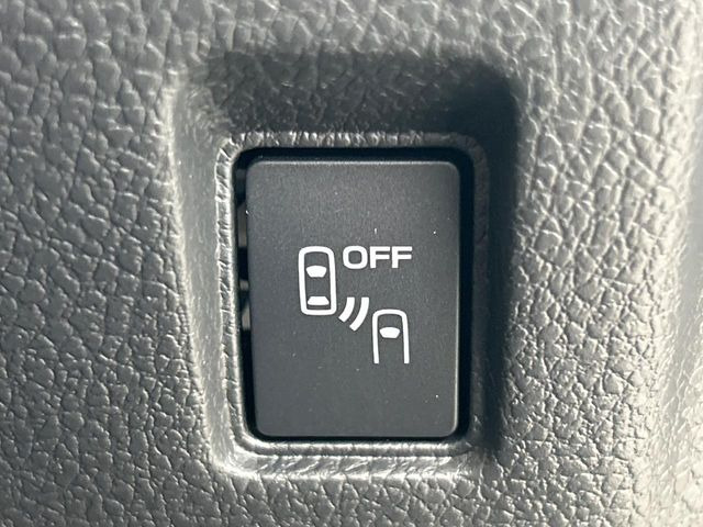 �y�����r�[�N���f�B�e�B�N�V�����z���s���A�h�A�~���[�̎��p�ɂȂ�₷���ӏ��Ɍ㑱�Ԃ��ڋ߂���ƃT�C�h�~���[�t�߂Ɍx����\���A�h���C�o�[�ɒ��ӊ��N�ƁA����̍ۂ̓n���h��������A�V�X�g�����܂��B