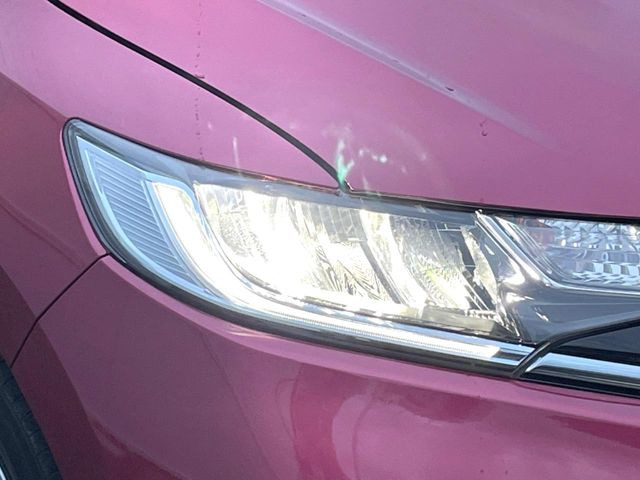 �yLED�w�b�h���C�g�z���V����ԑ��s�����ǍD�Ȏ��E���m�ۂ����S���ĉ^�]�ł��鍂�P�xLED�w�b�h���C�g�𑕔�!�_�����x�������A����d�͂��}�����Ă��܂��B