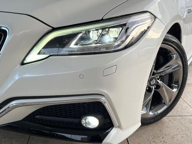 �y�O��LED�w�b�h���C�g�z�X�^�C���b�V���Ȍ����ڂ̎O��LED�w�b�h���C�g�𑕔���X�^�C�������łȂ��A��Ԃ̑��s�����E�ǍD�ň��S���Ă���肢�������܂��B