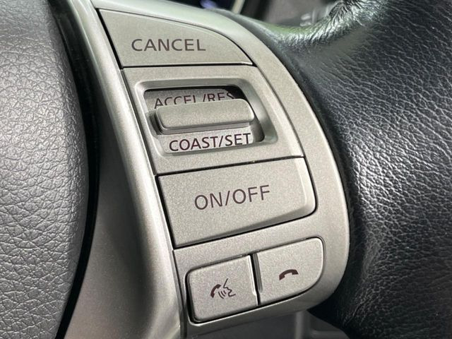 �y�N���[�Y�R���g���[���z�������H�����N���N���s�B�A�N�Z���𗣂��Ă���葬�x�ő��s���ł��A�������^�]���̕��S���y��!�����E�������ȒP�ȃX�C�b�`����Œ����ł��܂��B